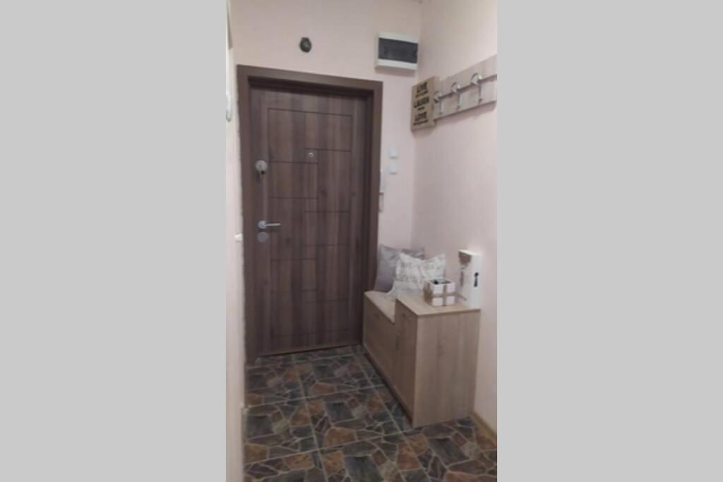 Lovely City Center 1Bd, 1Bt Apartment صوفيا المظهر الخارجي الصورة